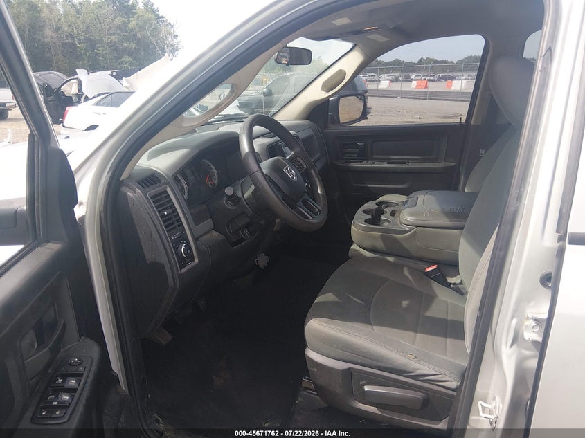 2018 Ram 1500 VIN 1C6RR6FG2JS337285 IAAI salvage auction — EXTERIOR BURN, Wait Title, sold $3,750 on 2026-10-08 (photo 5)