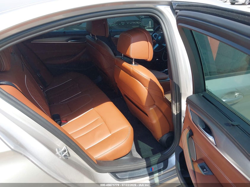2020 BMW 5er VIN WBAJS7C03LCD45481 IAAI salvage auction — WATER/FLOOD, Wait Title, sold $14,600 on 2026-08-05 (photo 8)