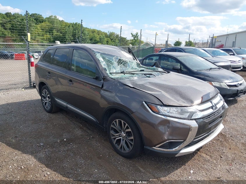 2017 Mitsubishi Outlander VIN JA4AD2A3XHZ066487 IAAI salvage auction — NORMAL WEAR, Clear (Illinois), sold $2,350 on 2026-08-01 (photo 1)