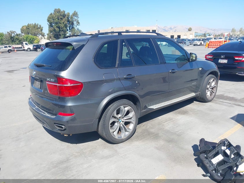 2012 BMW X5 VIN 5UXZV8C51CL425419 IAAI salvage auction — NORMAL WEAR, Clear - Dealer Only (California), sold $25 on 2026-07-29 (photo 4)