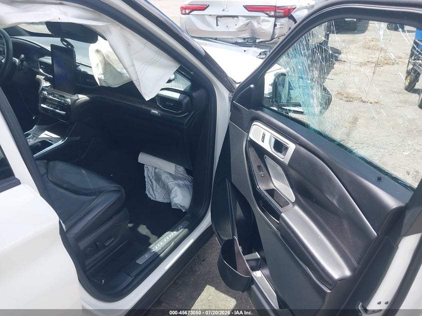 2022 Ford Explorer VIN 1FM5K8HC2NGA33590 IAAI salvage auction — FRONT & REAR, Wait Title, sold $9,675 on 2026-08-22 (photo 5)