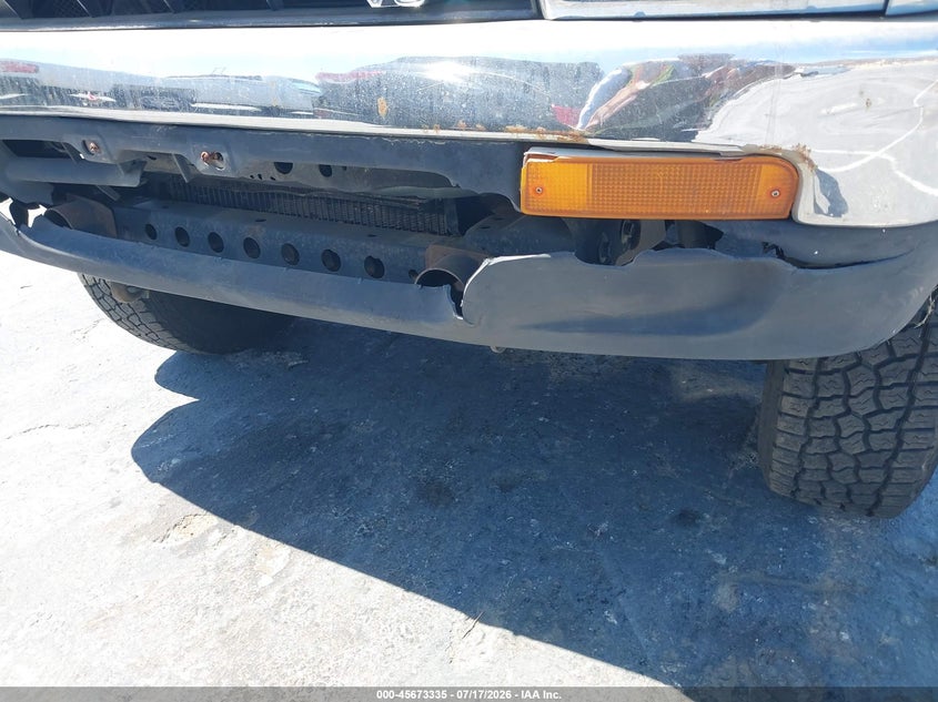 1994 Toyota 4runner VIN JT3VN29V8R0035937 IAAI salvage auction — NORMAL WEAR, Clear - Dealer Only (California), sold $1,625 on 2026-07-29 (photo 6)