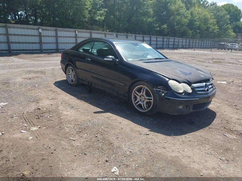 2008 Mercedes-benz Clk-class VIN WDBTJ72H88F252530 IAAI salvage auction — FRONT END, Salvage (Tennessee), sold $700 on 2026-08-12 (photo 1)