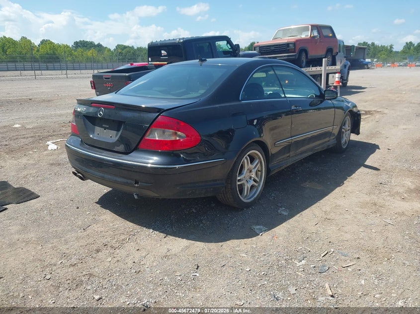 2008 Mercedes-benz Clk-class VIN WDBTJ72H88F252530 IAAI salvage auction — FRONT END, Salvage (Tennessee), sold $700 on 2026-08-12 (photo 4)
