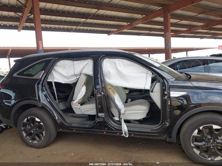 2025 Kia Sorento VIN 5XYRL4JC1SG369557 IAAI salvage auction — SIDE, Wait Title, sold $11,100 on 2026-08-22 (photo 6)