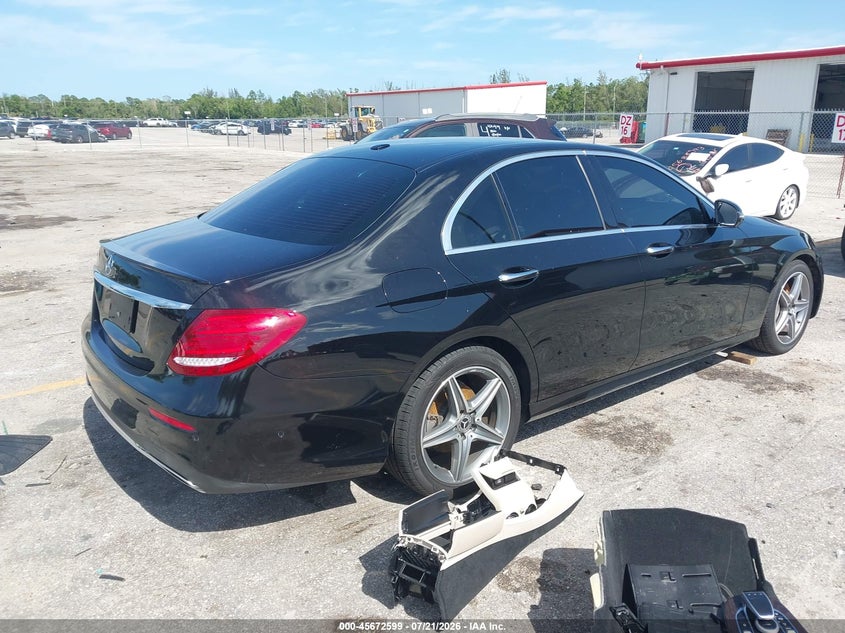 2019 Mercedes-benz E-klasse VIN WDDZF4JB3KA516885 IAAI salvage auction — WATER/FLOOD, Rebuildable (Florida), sold $4,700 on 2026-08-20 (photo 4)