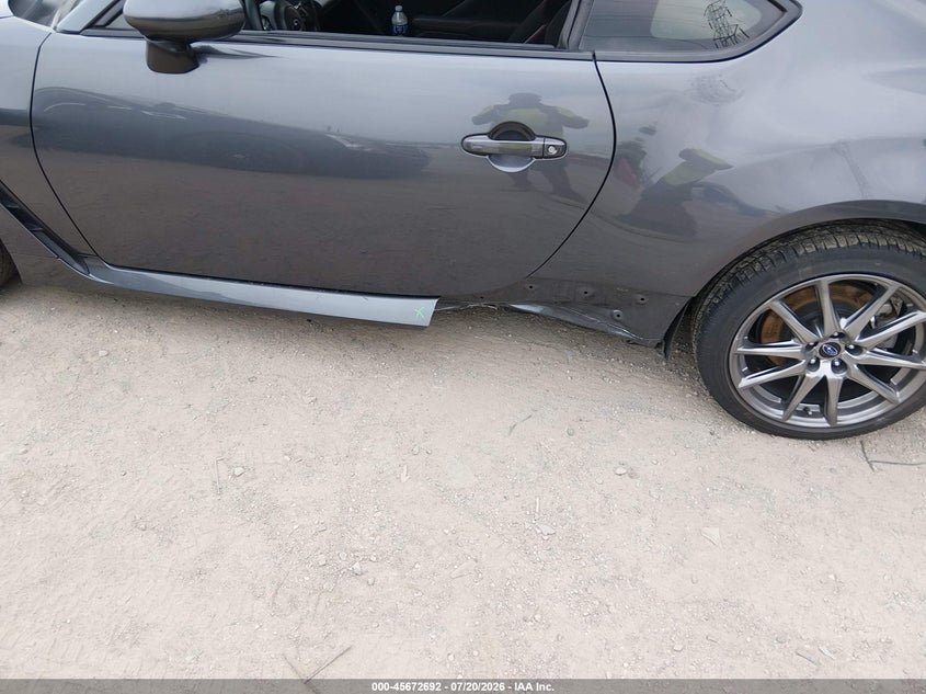 2023 Subaru Brz VIN JF1ZDBB19P9702780 IAAI salvage auction — SIDE, Salvage Title, sold $8,100 on 2026-08-27 (photo 6)