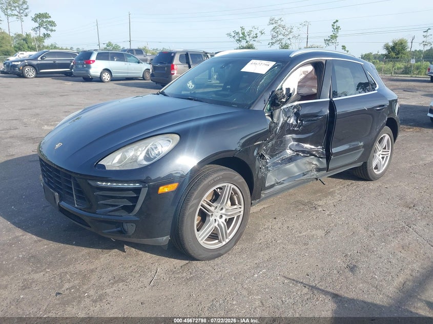 2015 Porsche Macan VIN WP1AB2A58FLB71413 IAAI salvage auction — LEFT SIDE, Salvage Title, sold $6,600 on 2026-08-23 (photo 2)