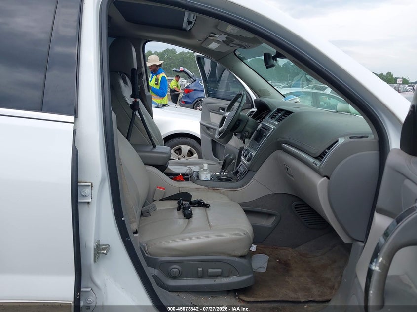 2016 Gmc Acadia VIN 1GKKRRKD4GJ140936 IAAI salvage auction — REAR END, Salvage Title, sold $1,000 on 2026-09-08 (photo 5)