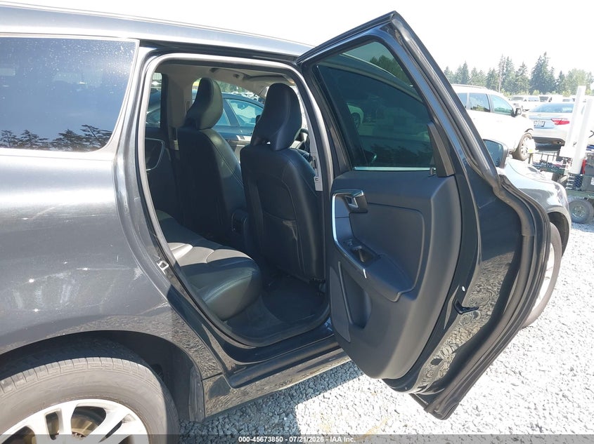 2015 Volvo Xc60 VIN YV4612RK7F2717836 IAAI salvage auction — FRONT END, Bill Of Sale (Washington), sold $1,050 on 2026-08-07 (photo 8)
