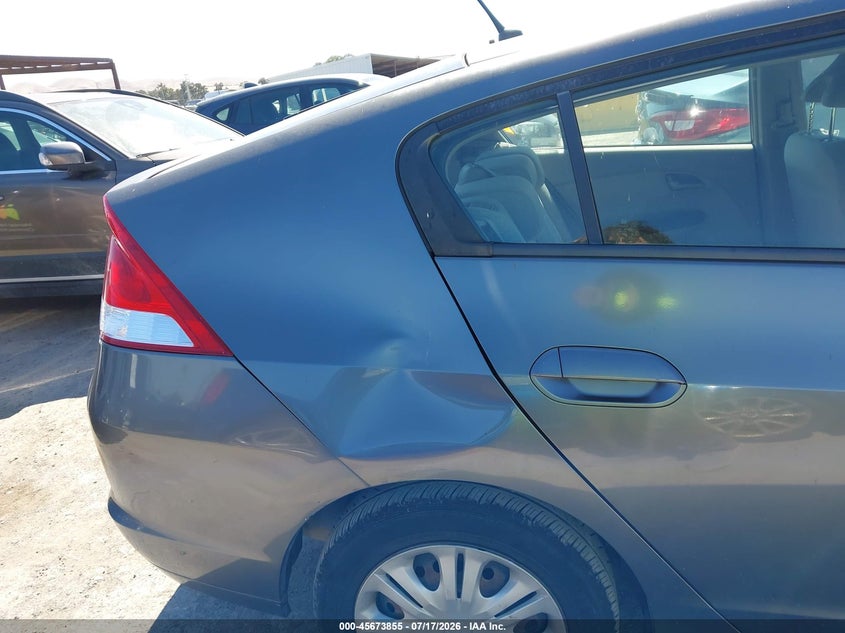 2010 Honda Insight VIN JHMZE2H55AS010421 IAAI salvage auction — NORMAL WEAR, Clear - Dealer Only (California), sold $25 on 2026-07-30 (photo 6)