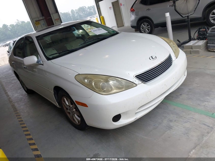 2005 Lexus Es 330 VIN JTHBA30G155091826 IAAI salvage auction — NORMAL WEAR, Clear (Virginia), sold $525 on 2026-07-31 (photo 1)