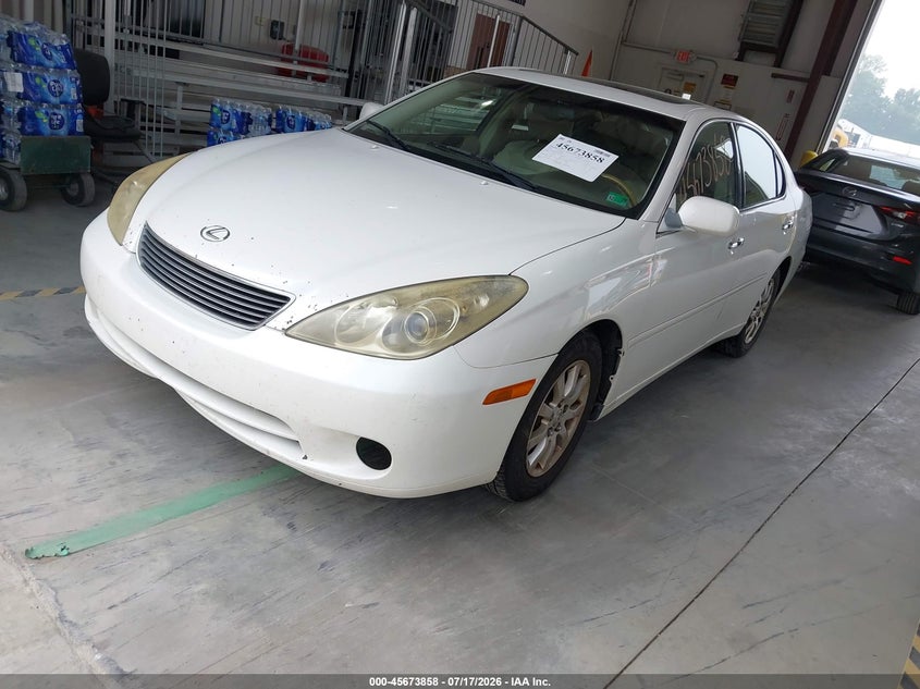 2005 Lexus Es 330 VIN JTHBA30G155091826 IAAI salvage auction — NORMAL WEAR, Clear (Virginia), sold $525 on 2026-07-31 (photo 2)