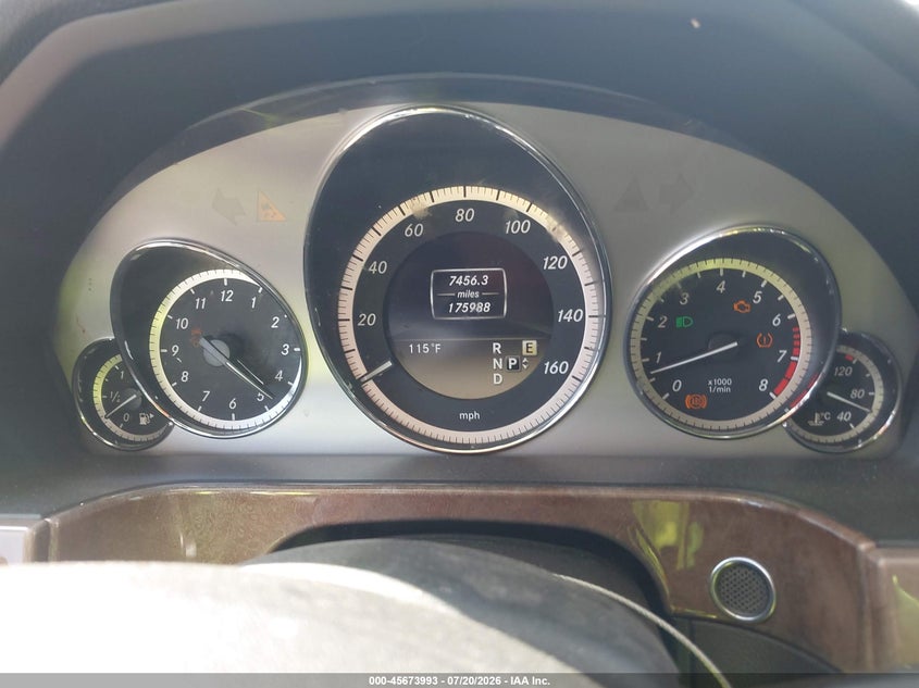 2012 Mercedes-benz E-klasse VIN WDDHF5KB4CA584582 IAAI salvage auction — UNKNOWN, Wait Title, sold $675 on 2026-08-18 (photo 7)