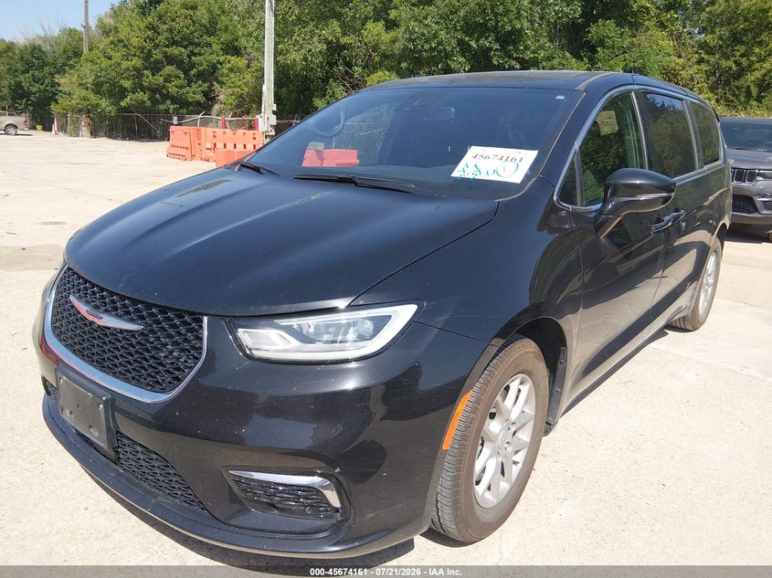 2026 Chrysler Pacifica VIN 2C4RC1BG1TR186933 IAAI salvage auction — REAR END, Enterprise Vehicles Clear Only (Illinois), sold $13,000 on 2026-07-29 (photo 2)