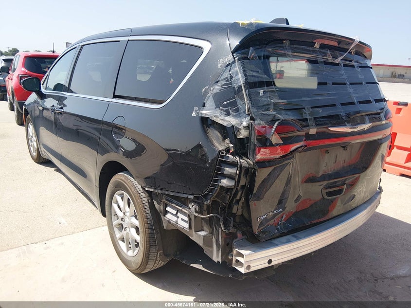 2026 Chrysler Pacifica VIN 2C4RC1BG1TR186933 IAAI salvage auction — REAR END, Enterprise Vehicles Clear Only (Illinois), sold $13,000 on 2026-07-29 (photo 3)