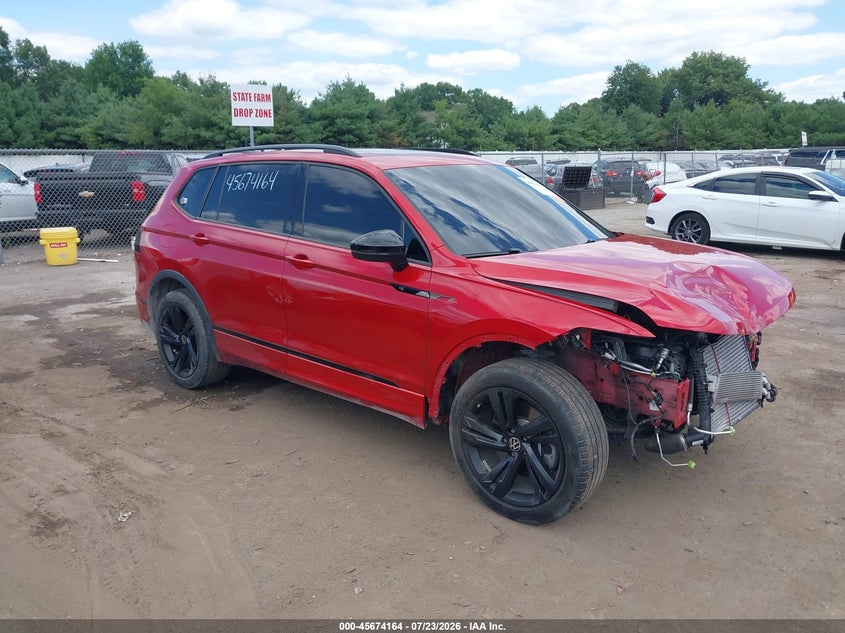 2024 Volkswagen Tiguan VIN 3VVCB7AX1RM046332 — IAAI salvage auction photo