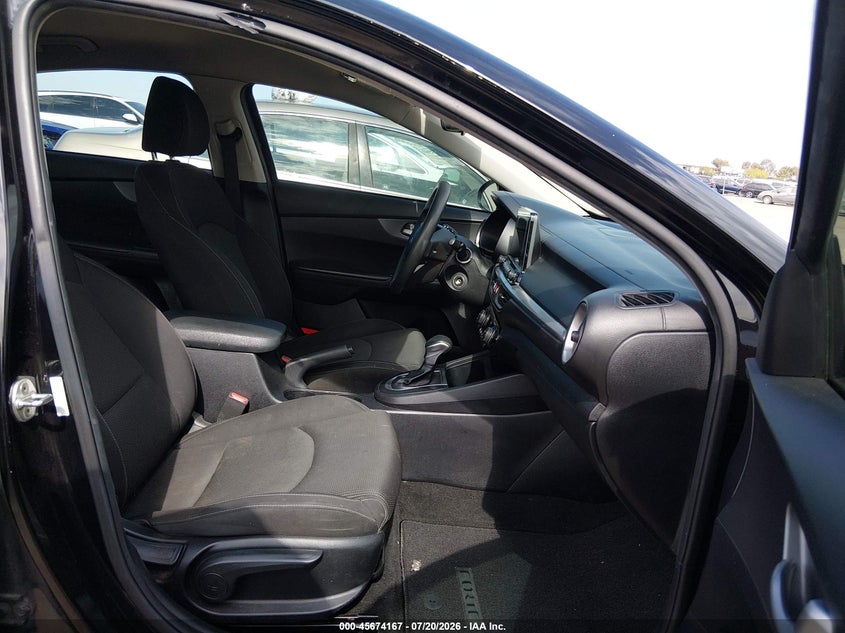 2019 Kia Forte VIN 3KPF24AD9KE006421 IAAI salvage auction — LEFT FRONT, Salvage (Arizona), sold $2,750 on 2026-08-03 (photo 5)