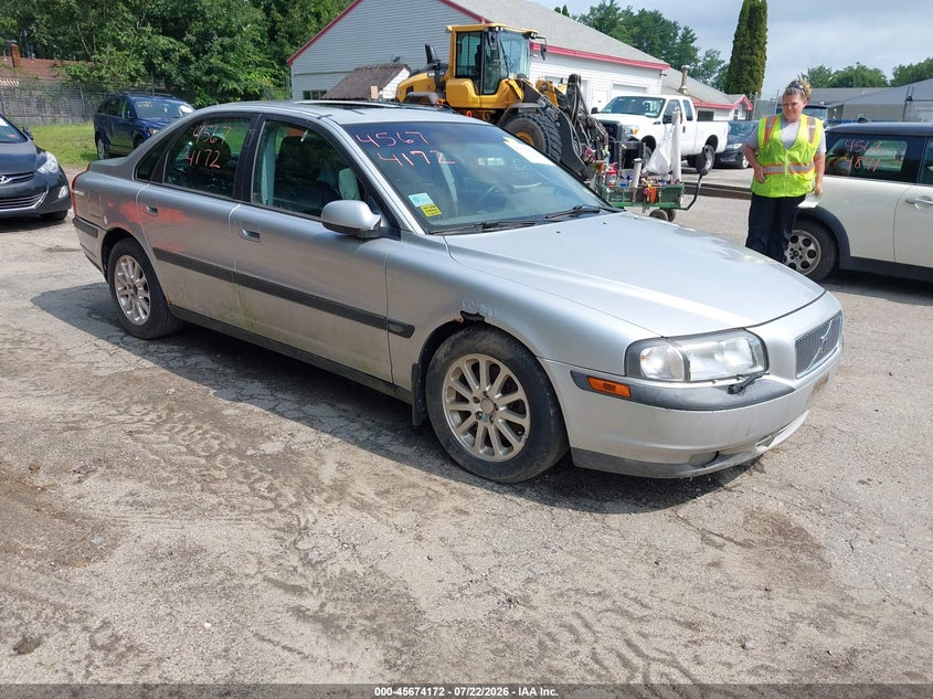 2000 Volvo S80 VIN YV1TS90D2Y1082831 IAAI salvage auction — NORMAL WEAR, Original (Maine), sold $25 on 2026-07-27 (photo 1)