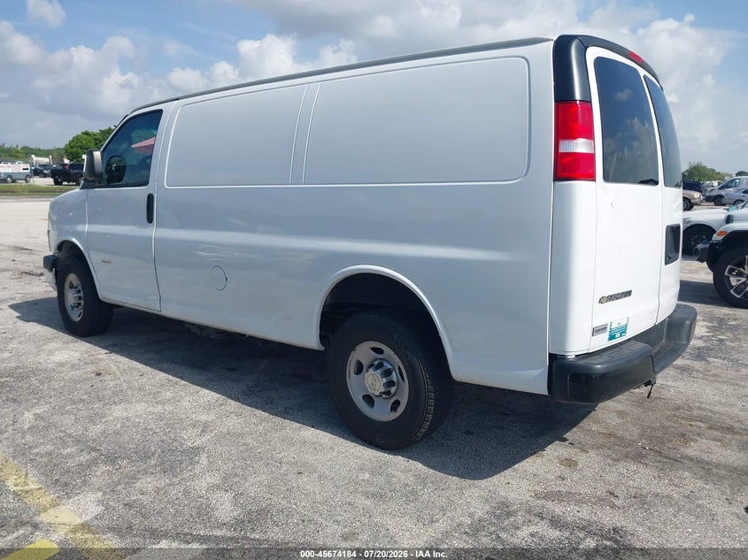 2021 Chevrolet Express VIN 1GCWGAF14M1312141 IAAI salvage auction — RIGHT SIDE, Salvage (Connecticut), sold $8,700 on 2026-08-26 (photo 3)