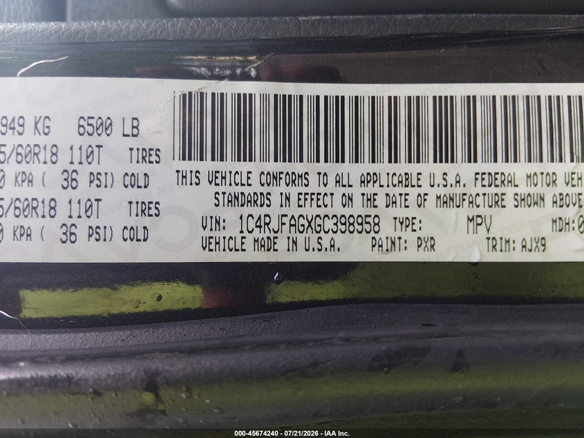 2016 Jeep Grand cherokee VIN 1C4RJFAGXGC398958 IAAI salvage auction — Burn Interior, Salvage (Ohio), sold $2,250 on 2026-08-07 (photo 9)