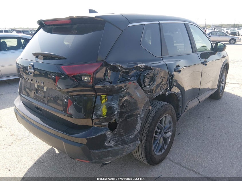 2026 Nissan Rogue VIN 5N1BT3BA7TC771691 IAAI salvage auction — SIDE, Enterprise Vehicles Clear Only (Florida), sold $8,000 on 2026-07-29 (photo 4)