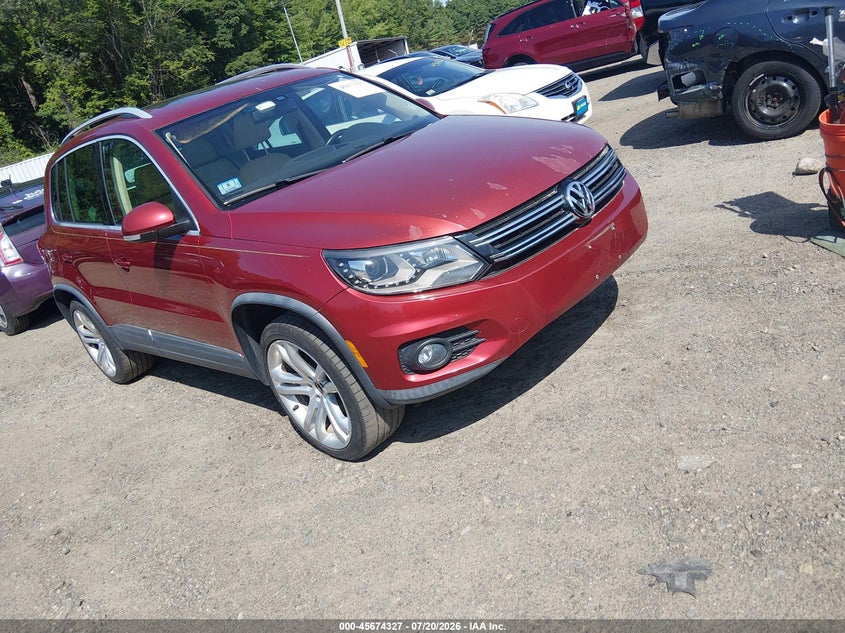 2013 Volkswagen Tiguan VIN WVGAV7AX2DW029170 IAAI salvage auction — FRONT END, Clear (Massachusetts), sold $675 on 2026-08-04 (photo 1)