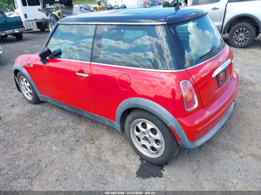 2002 Mini Cooper VIN WMWRC33492TE12448 IAAI salvage auction — NORMAL WEAR, Clear (New Jersey), sold $25 on 2026-08-13 (photo 3)