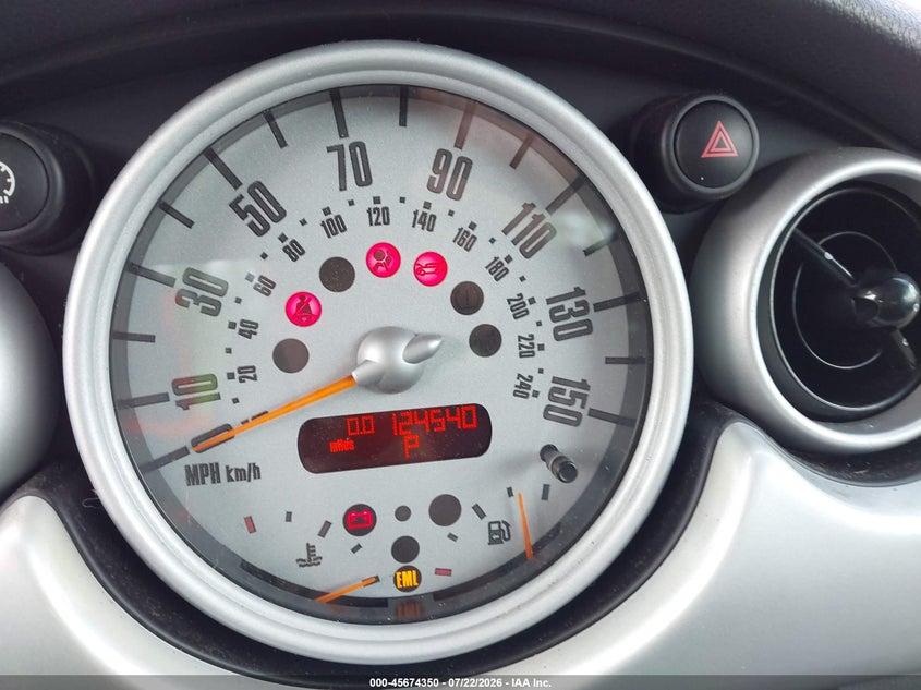 2002 Mini Cooper VIN WMWRC33492TE12448 IAAI salvage auction — NORMAL WEAR, Clear (New Jersey), sold $25 on 2026-08-13 (photo 7)
