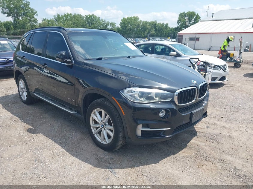2015 BMW X5 VIN 5UXKR0C53F0K55836 IAAI salvage auction — NORMAL WEAR, Regular Certificate (Iowa), sold $500 on 2026-07-29 (photo 1)
