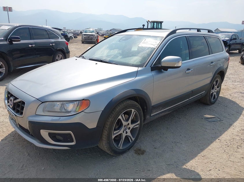 2013 Volvo Xc70 VIN YV4902BZ9D1155173 IAAI salvage auction — NORMAL WEAR, Clear (Montana), sold $25 on 2026-07-29 (photo 2)