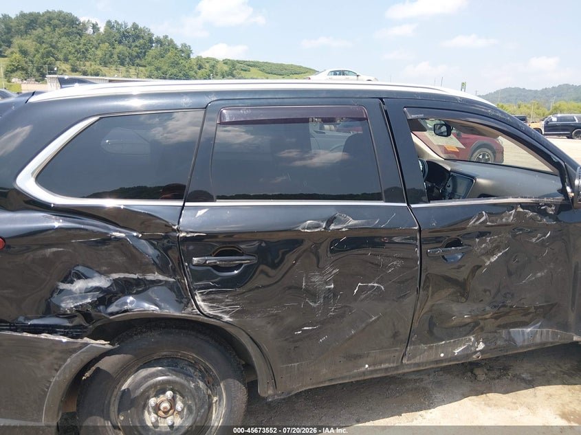 2017 Mitsubishi Outlander VIN JA4AZ3A36HZ057437 IAAI salvage auction — SIDE, Salvage Title, sold $2,200 on 2026-09-11 (photo 6)