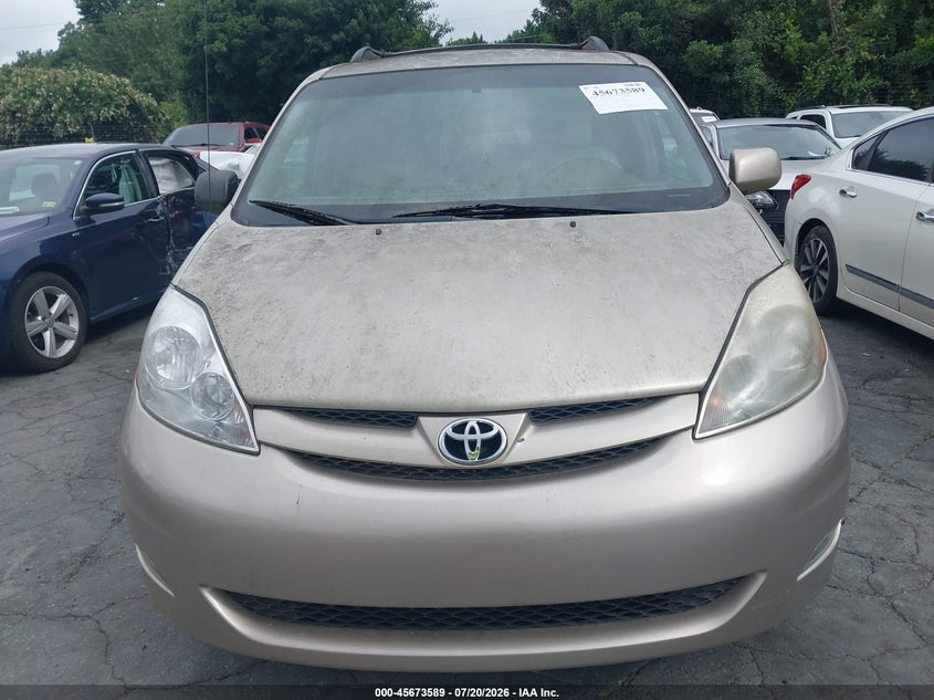 2010 Toyota Sienna VIN 5TDYK4CC1AS294811 IAAI salvage auction — NORMAL WEAR, Clear (North Carolina), sold $1,675 on 2026-07-30 (photo 6)