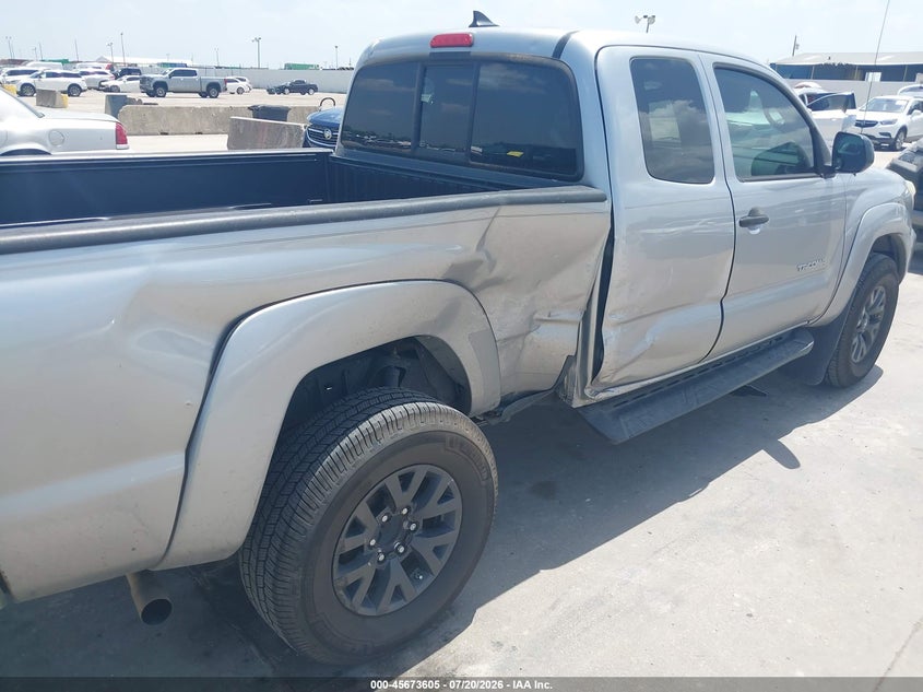 2014 Toyota Tacoma VIN 5TFTX4GN9EX029061 IAAI salvage auction — SIDE, Salvage Title, sold $4,050 on 2026-08-02 (photo 6)