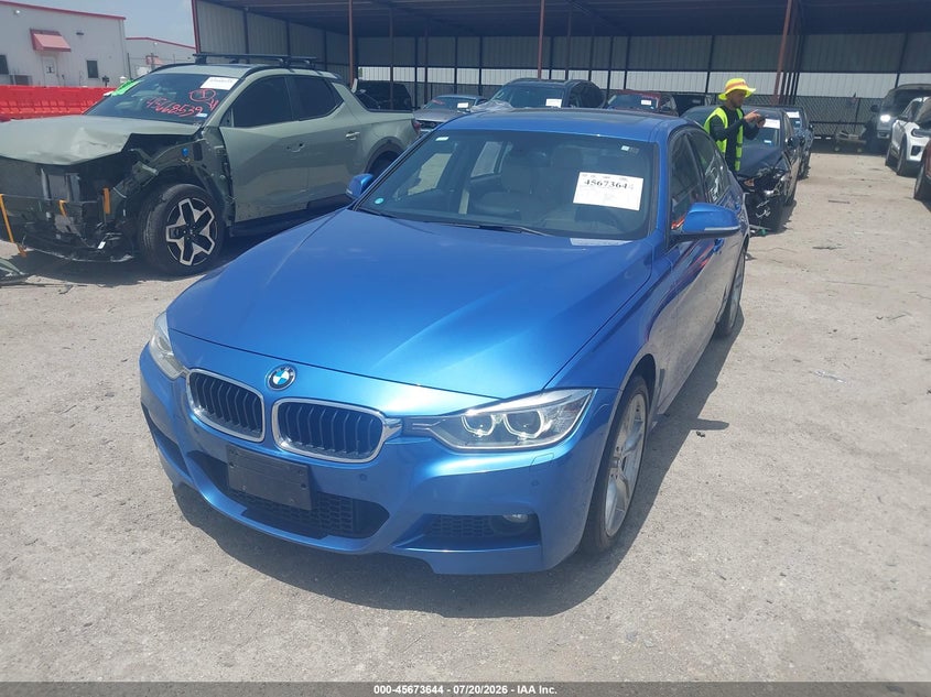 2015 BMW 3er VIN WBA3B3G52FNR88692 IAAI salvage auction — RIGHT REAR, Salvage Title, sold $4,450 on 2026-08-18 (photo 2)
