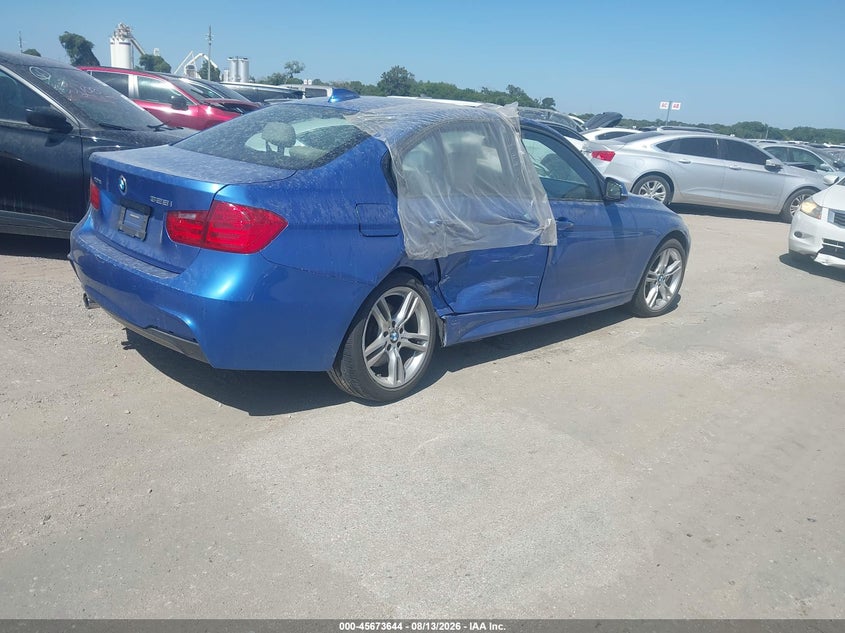 2015 BMW 3er VIN WBA3B3G52FNR88692 IAAI salvage auction — RIGHT REAR, Salvage Title, sold $4,450 on 2026-08-18 (photo 4)