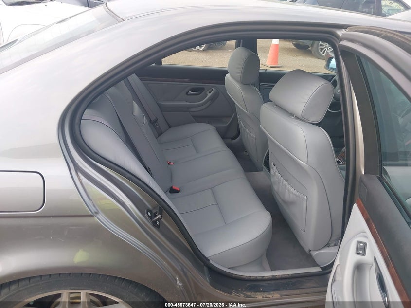 2003 BMW 5 series VIN WBADN63493GS56909 IAAI salvage auction — NORMAL WEAR, Original (Ohio), sold $725 on 2026-07-30 (photo 8)