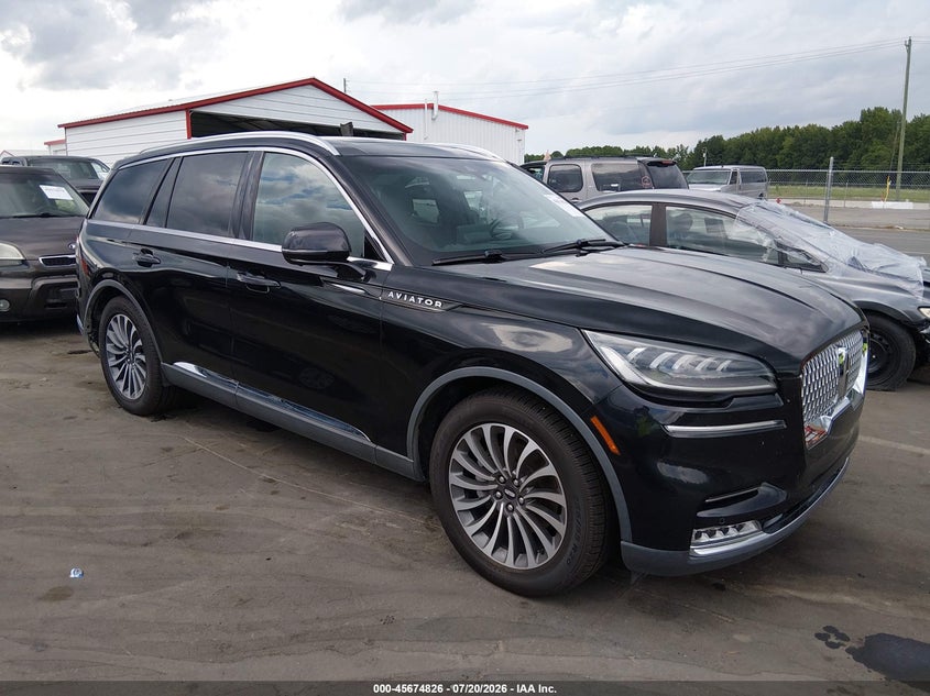 2020 Lincoln Aviator VIN 5LM5J7WC5LGL22182 — IAAI salvage auction photo