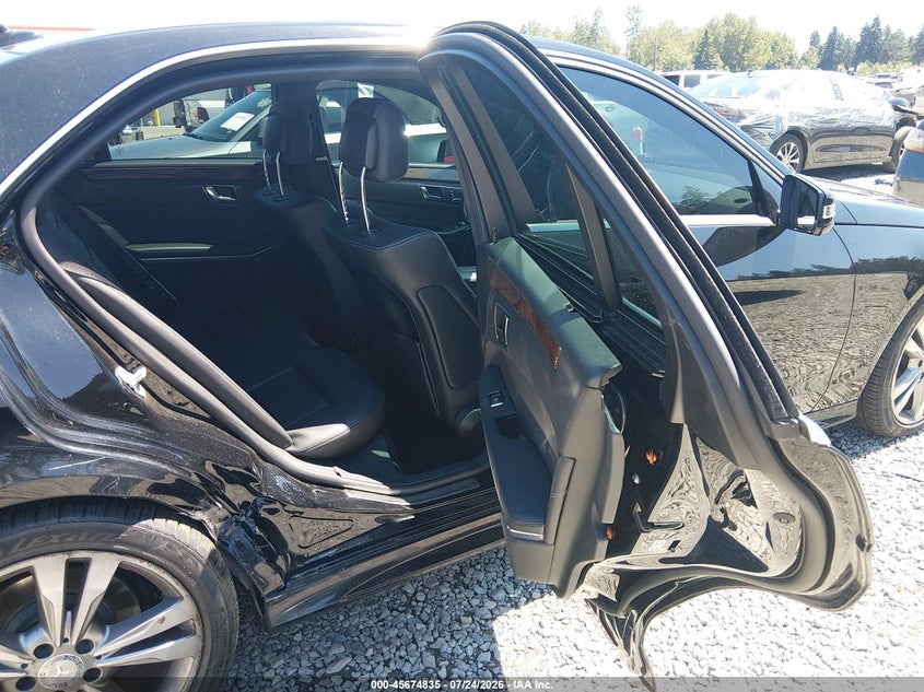 2014 Mercedes-benz E-klasse VIN WDDHF5KB4EB014689 IAAI salvage auction — SIDE, Salvage Title, sold $3,250 on 2026-08-13 (photo 8)