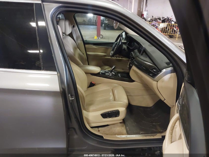 2014 BMW X5 VIN 5UXKS4C58E0J93506 IAAI salvage auction — RIGHT REAR, Clear-Dealer Only (Oregon), sold $1,000 on 2026-07-30 (photo 5)