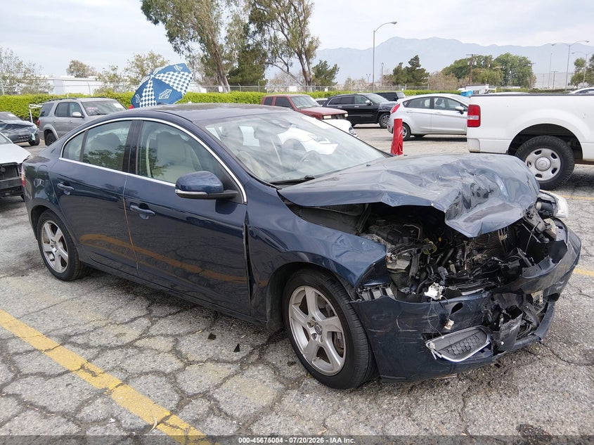2013 Volvo S60 VIN YV1612FS6D2170492 IAAI salvage auction — FRONT END, Salvage (California), sold $175 on 2026-08-11 (photo 1)