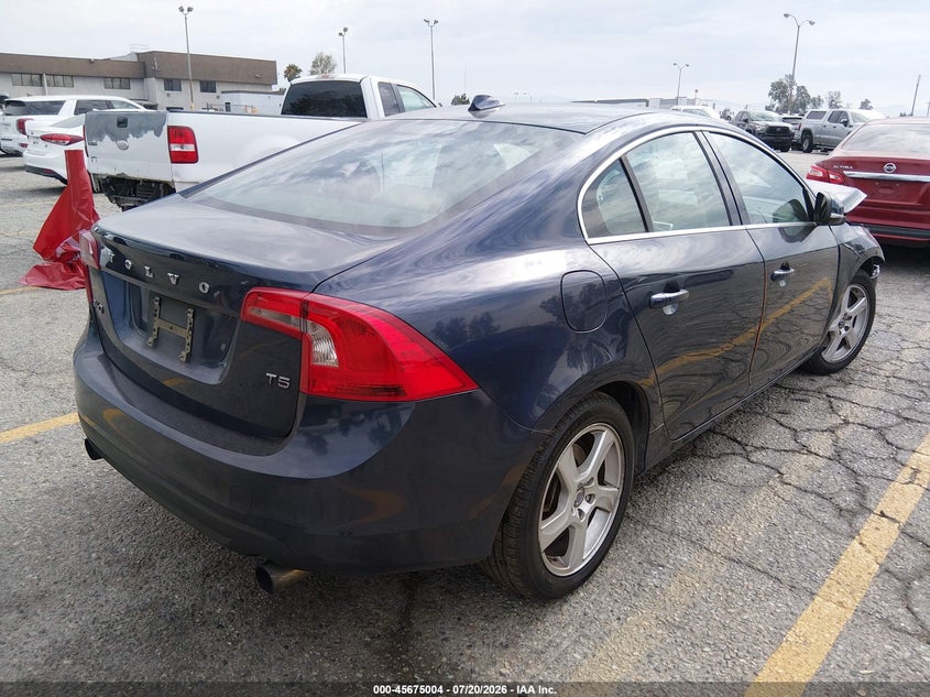 2013 Volvo S60 VIN YV1612FS6D2170492 IAAI salvage auction — FRONT END, Salvage (California), sold $175 on 2026-08-11 (photo 4)