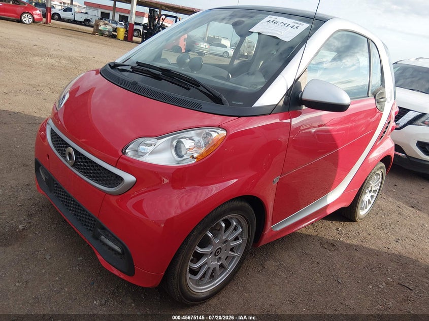 2014 Smart VIN WMEEJ9AA2EK736885 IAAI salvage auction — NORMAL WEAR, Clear-Dealer Only (Arizona), sold $200 on 2026-08-04 (photo 2)