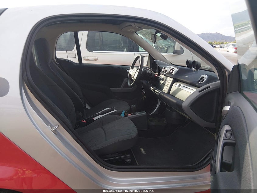 2014 Smart VIN WMEEJ9AA2EK736885 IAAI salvage auction — NORMAL WEAR, Clear-Dealer Only (Arizona), sold $200 on 2026-08-04 (photo 5)