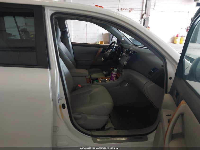 2008 Toyota Highlander hybrid VIN JTEEW41A782010359 IAAI salvage auction — LEFT FRONT, Prior Salvage (Minnesota), sold $25 on 2026-07-29 (photo 5)