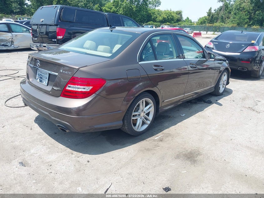 2014 Mercedes-benz C-klasse VIN WDDGF8AB1EA914633 IAAI salvage auction — FRONT END, Wait Title, sold $2,200 on 2026-09-05 (photo 4)