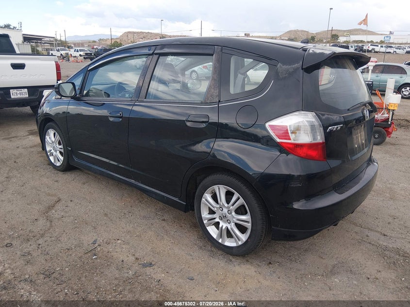 2011 Honda Fit VIN JHMGE8H52BS003941 IAAI salvage auction — NORMAL WEAR, Clear (New Mexico), sold $375 on 2026-07-29 (photo 3)