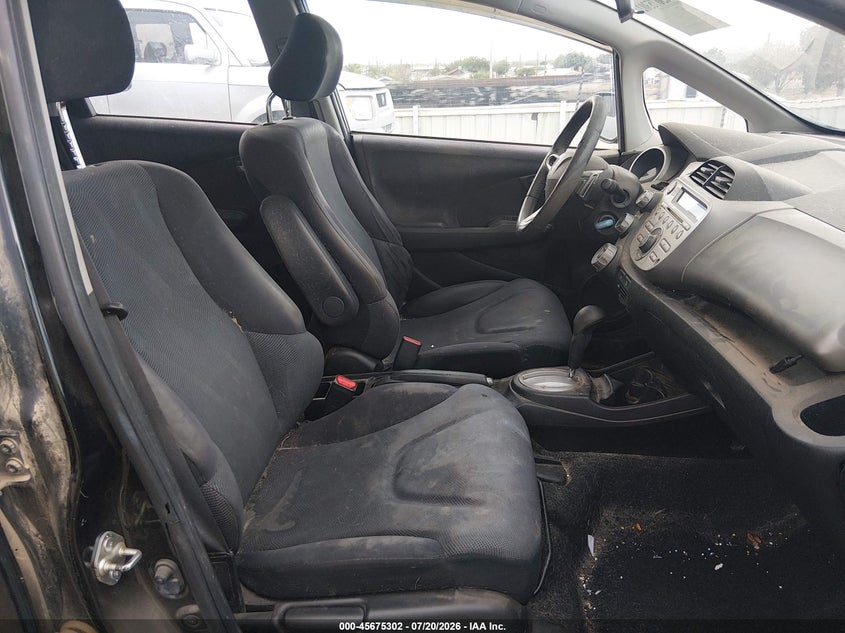 2011 Honda Fit VIN JHMGE8H52BS003941 IAAI salvage auction — NORMAL WEAR, Clear (New Mexico), sold $375 on 2026-07-29 (photo 5)