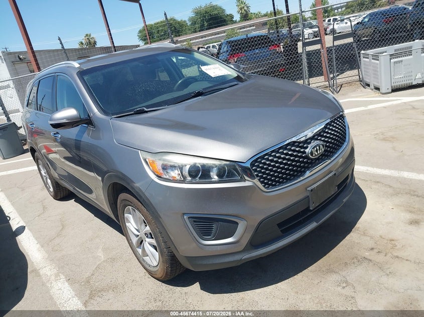 2018 Kia Sorento VIN 5XYPG4A55JG389998 IAAI salvage auction — NORMAL WEAR, Clear - Dealer Only (California), sold $725 on 2026-07-28 (photo 1)