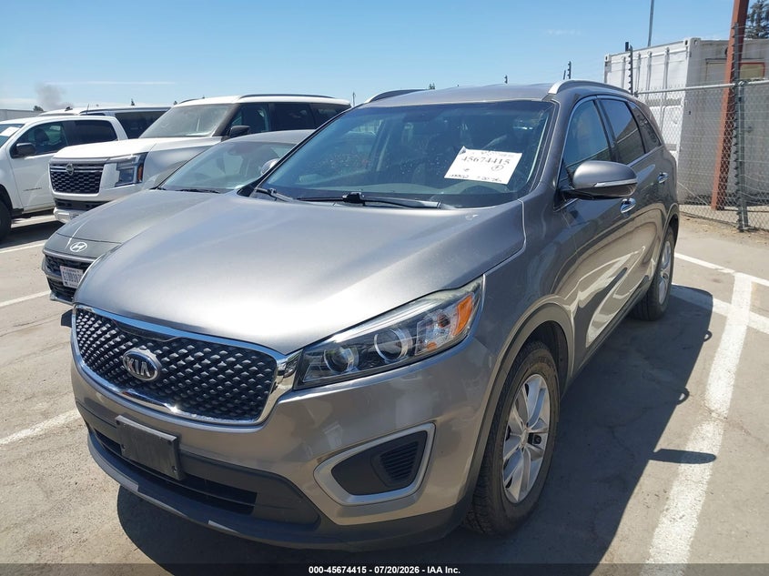 2018 Kia Sorento VIN 5XYPG4A55JG389998 IAAI salvage auction — NORMAL WEAR, Clear - Dealer Only (California), sold $725 on 2026-07-28 (photo 2)